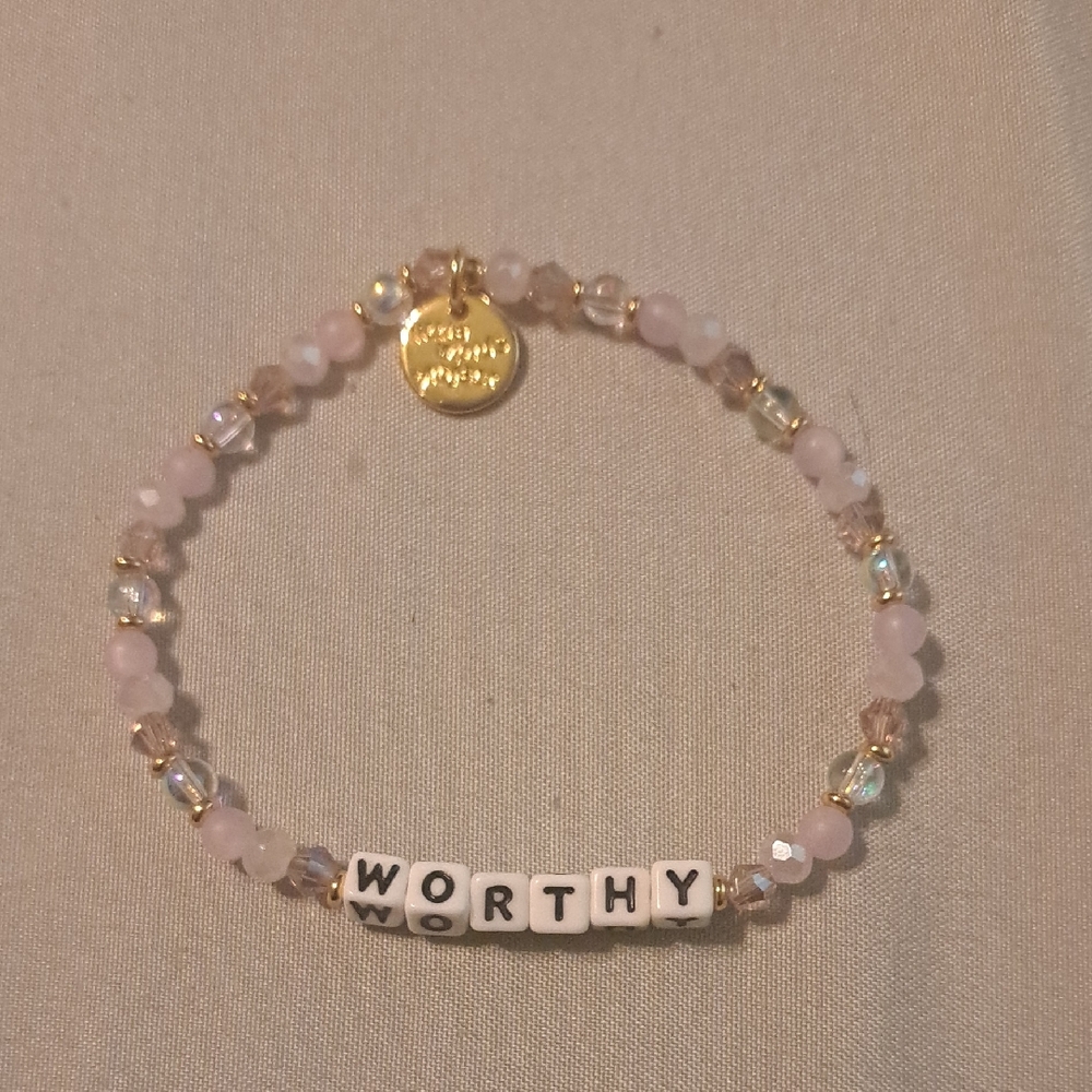 Chic Gold and Pink 'Worthy' Beaded Bracelet